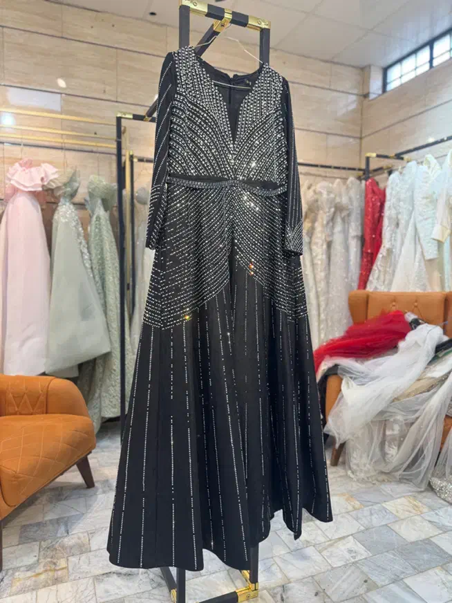 اجاره لباس عروس ۴۵۰۰ت و لباس مجلسی۵۹۰ ت|لباس|مشهد, گلبرگ|دیوار