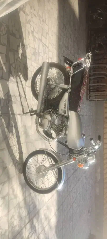 موتور ۸۲ تمیز برگه اوراق|موتورسیکلت|خمینی‌شهر, |دیوار