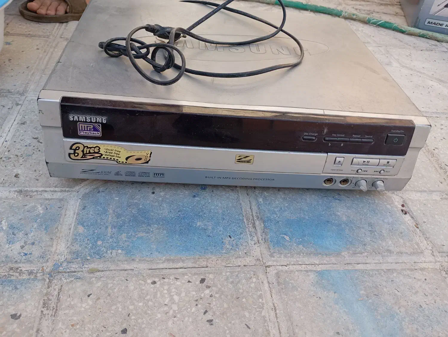 تلویزیون و دستگاه سی دی|تلویزیون و پروژکتور|کازرون, |دیوار