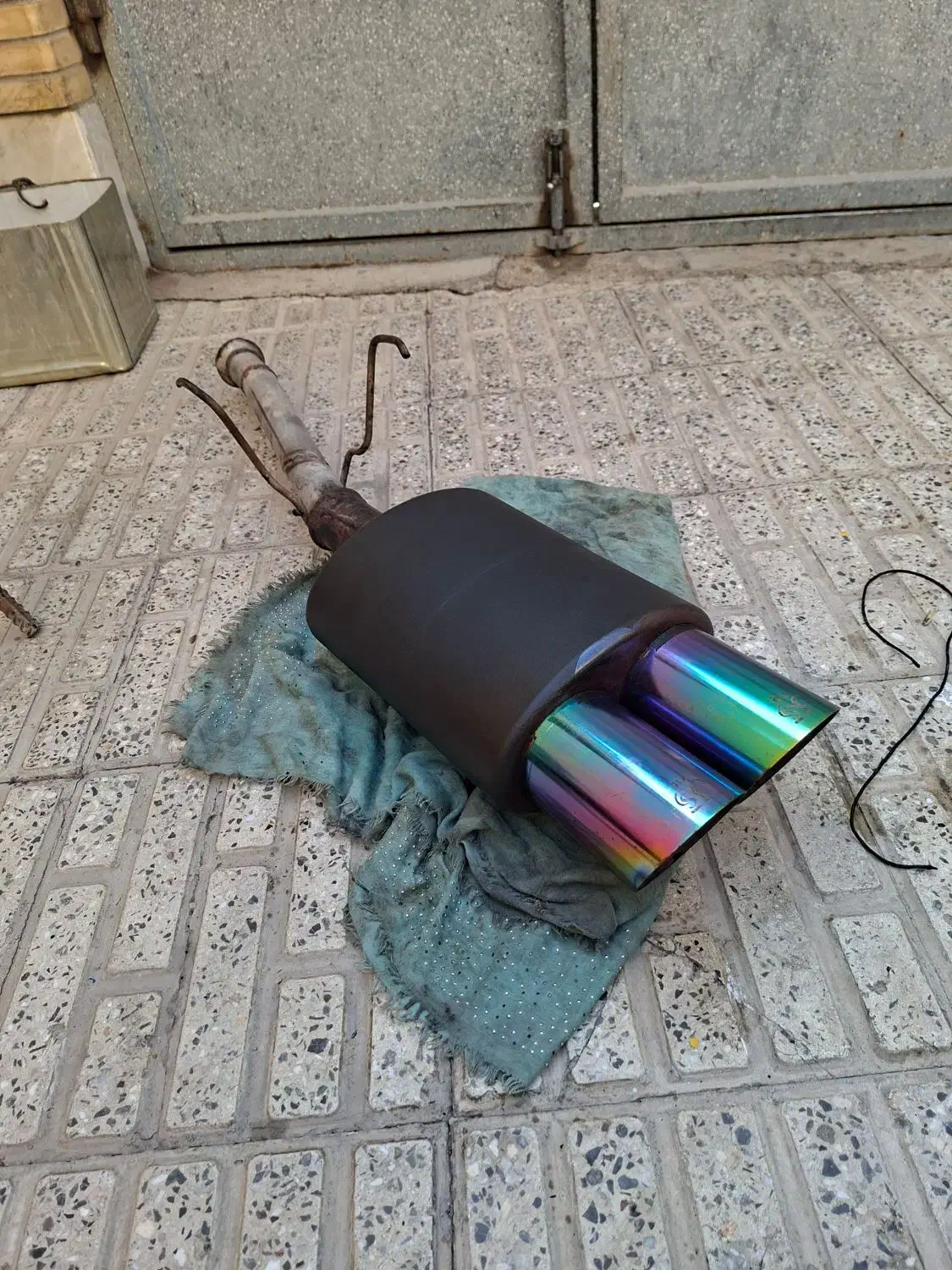 منبع اگزوز ۷۱۵دولولjs|قطعات یدکی و لوازم جانبی|اصفهان, باتون|دیوار