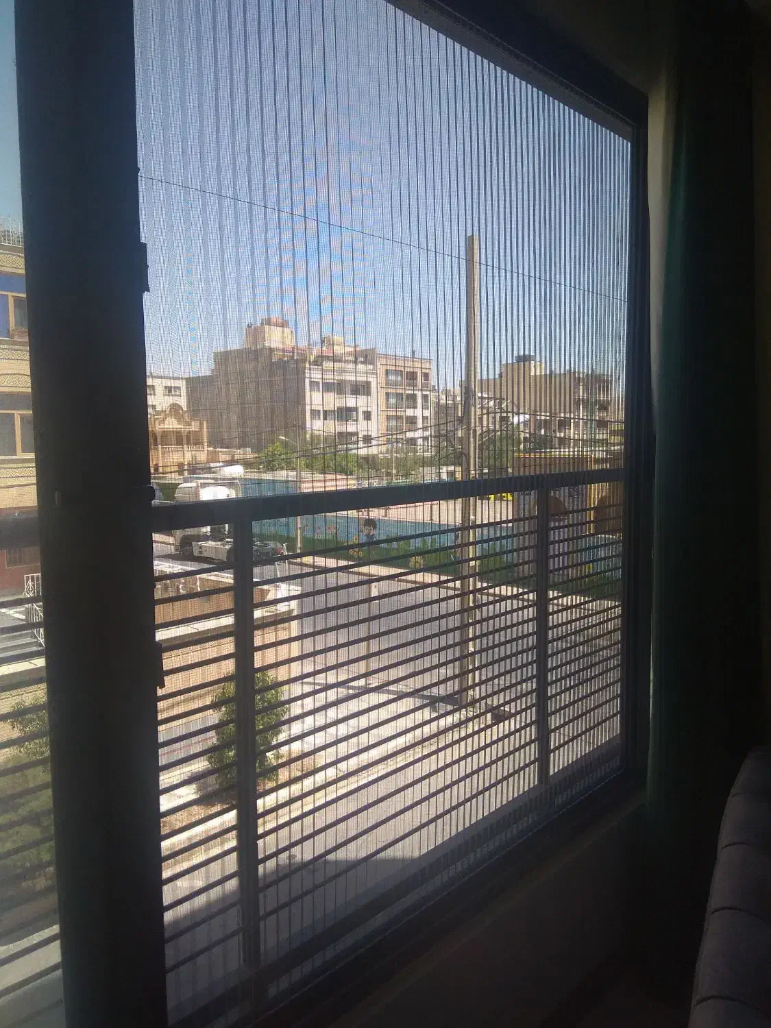 تعمیر پنجره دوجداره و توری پلیسه ای|مصالح و تجهیزات ساختمان|شیراز, دروازه قران|دیوار