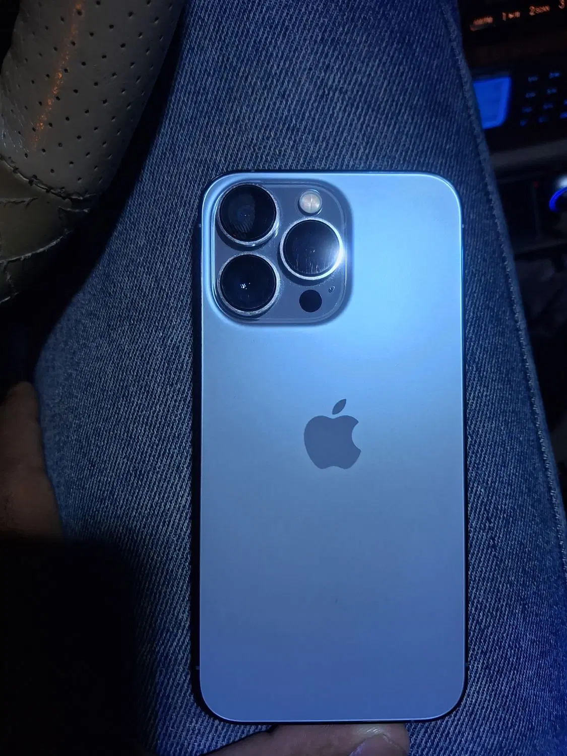 iPhone 13 pro|موبایل|کوه چنار, |دیوار