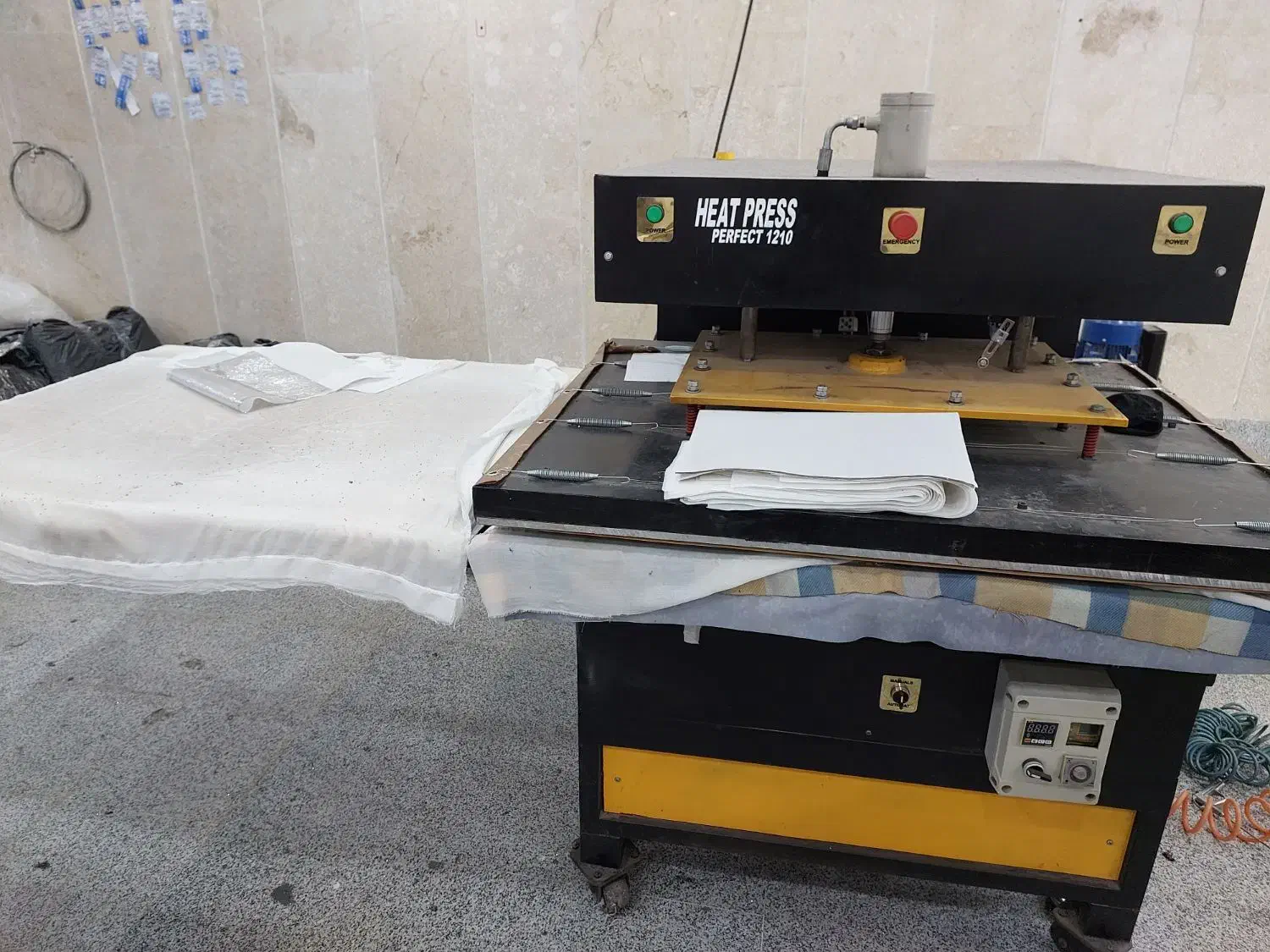 پرس هیدرولیک چاپ پارچه وشال روسری|ماشین‌آلات صنعتی|باقرشهر, |دیوار