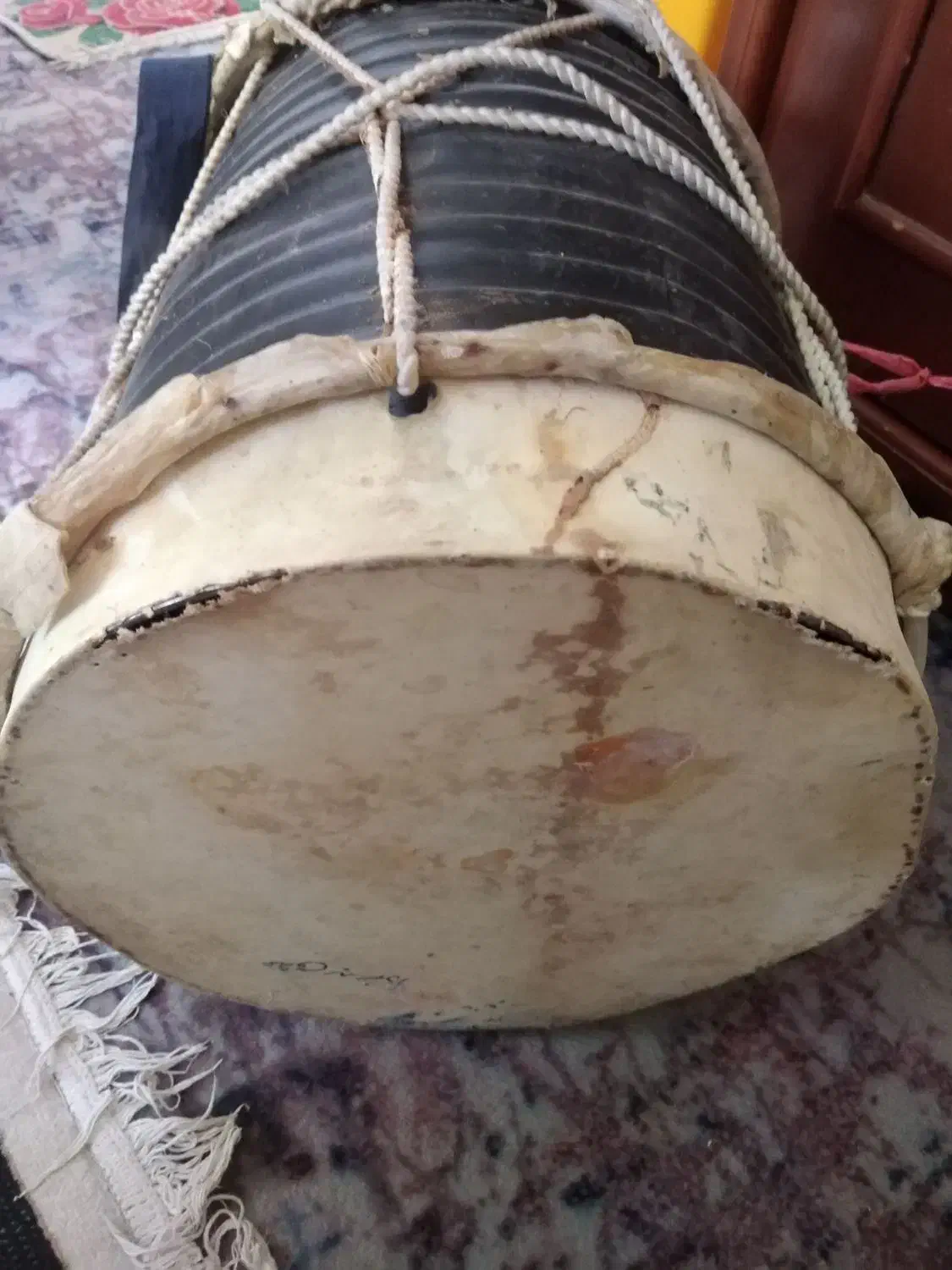درام و پرکاشن|درام و پرکاشن|بوشهر, |دیوار