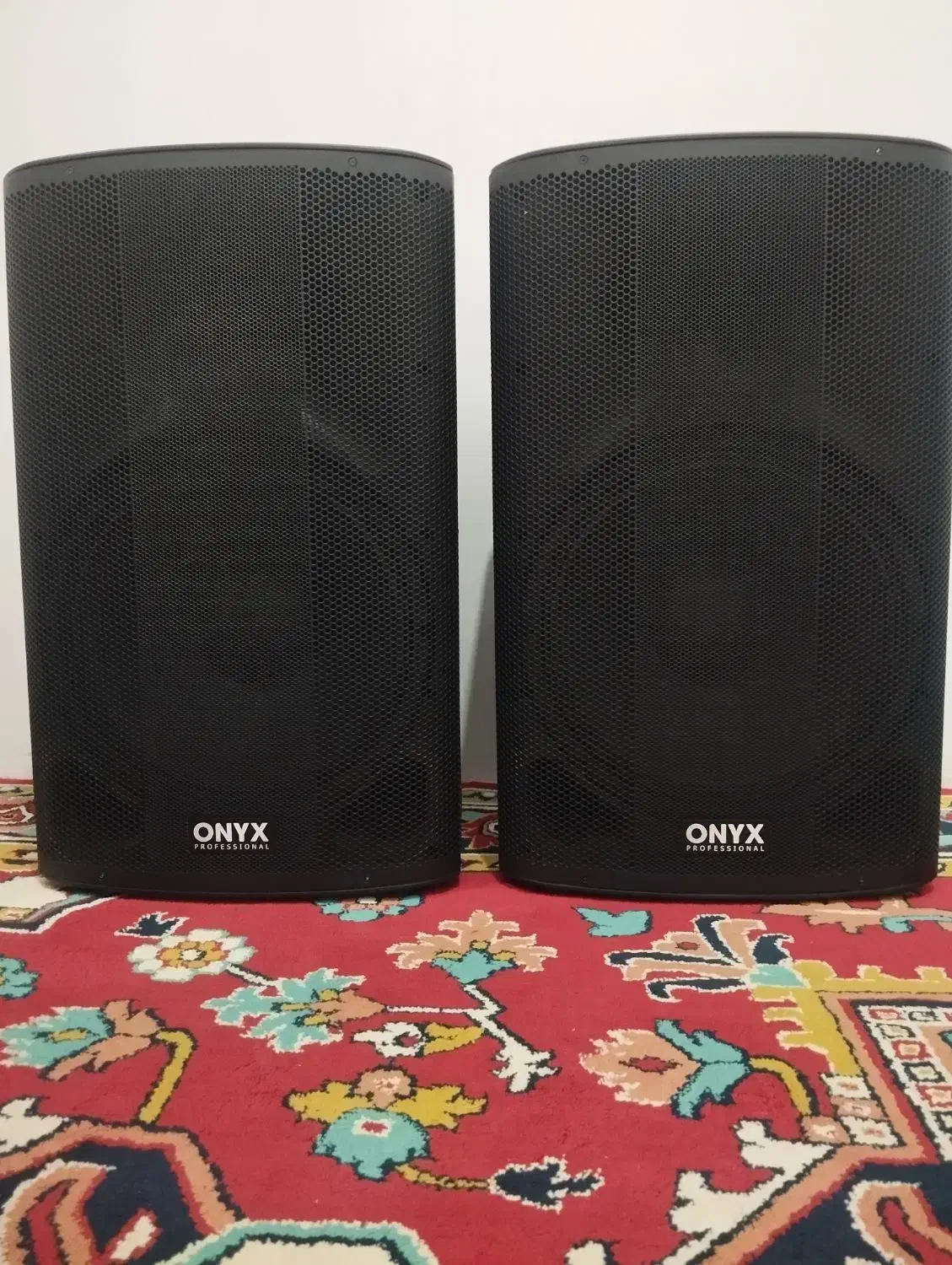 یک جفت باند اکتیو ONIX|صوتی و تصویری|سراب, |دیوار