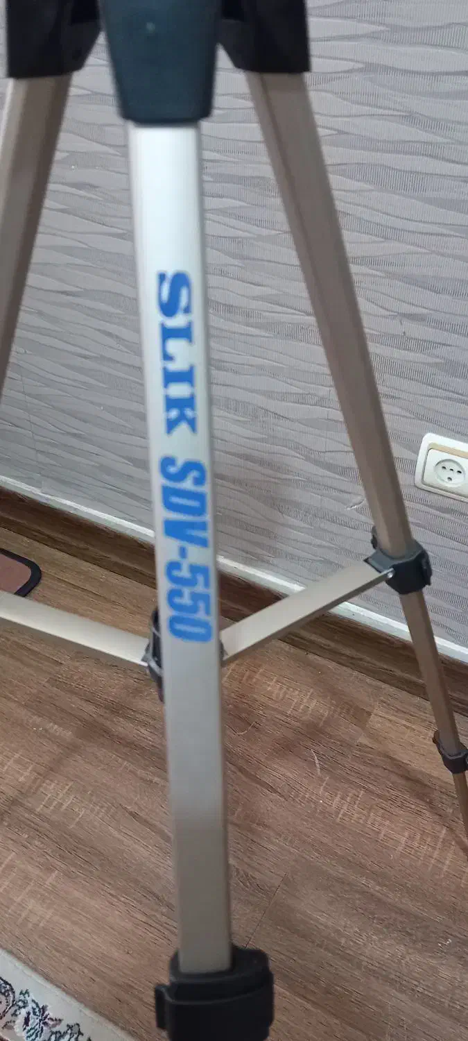 پایه دوربین عکاسی|دوربین عکاسی و فیلم‌برداری|کرج, شهرک بنفشه|دیوار