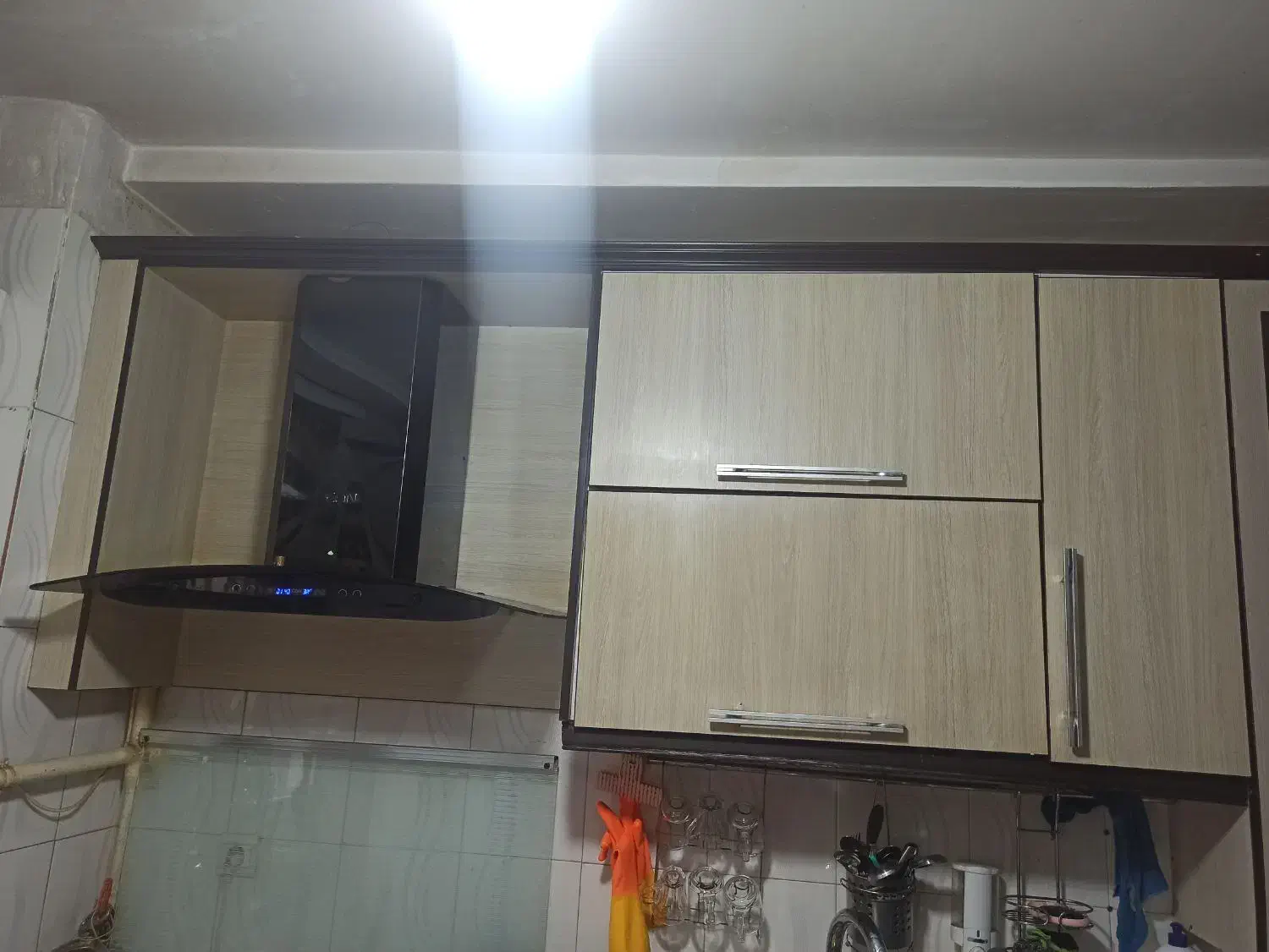 هود کن سالم|هود|اراک, |دیوار