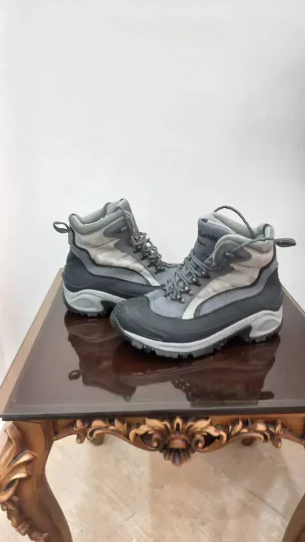 کفش کوه نوردی وطبیعت گردی مدل کلمبیا سایز ۴۱/۵ ۴۲|کیف، کفش، کمربند|ملایر, |دیوار