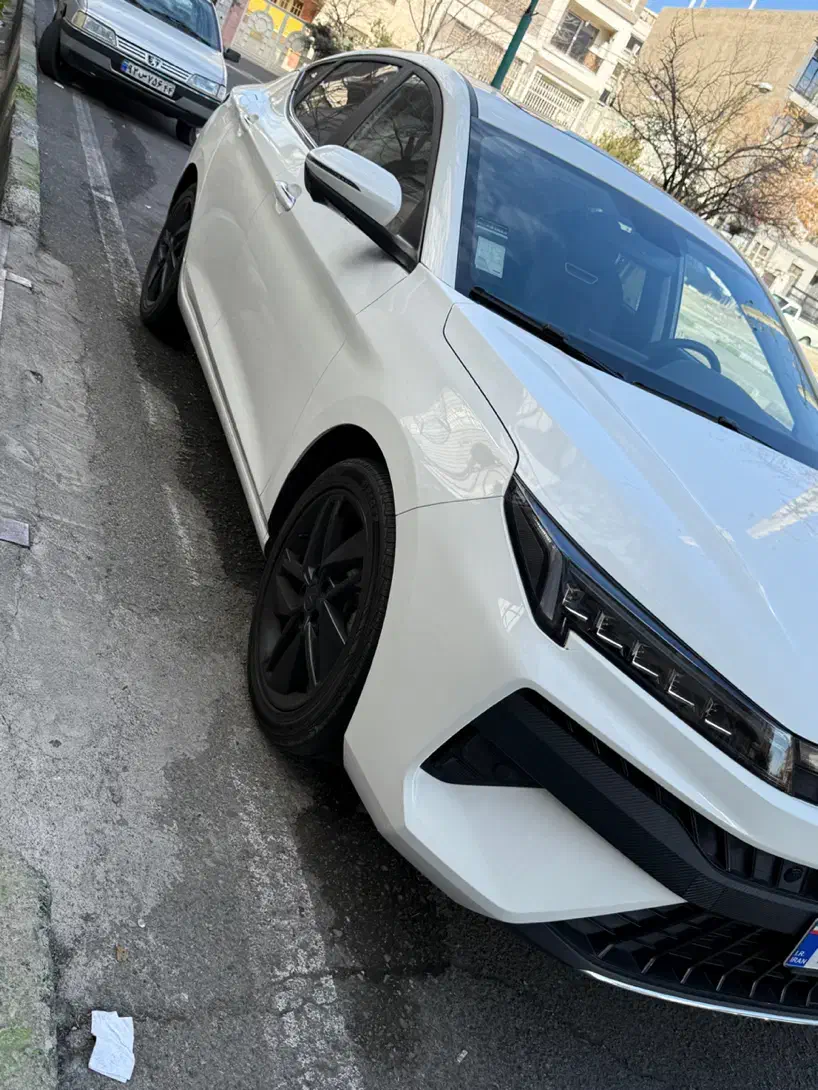 کی ام سی j7 مدل ۱۴۰۳|خودرو سواری و وانت|جنت آباد, |دیوار