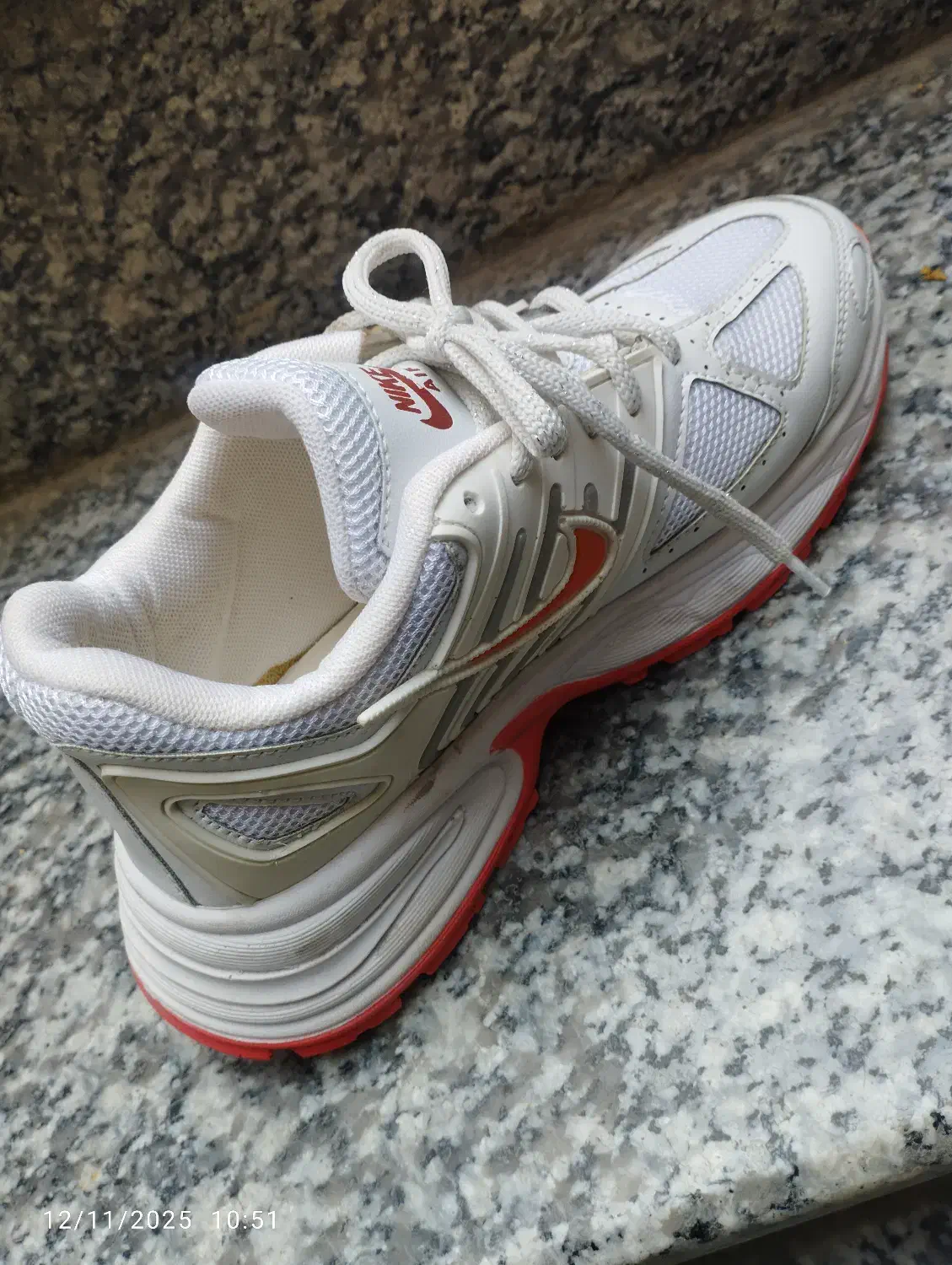 کفش سالنی یا پیاده روی|کیف، کفش، کمربند|کاشان, فاز ۲ ناجی آباد|دیوار