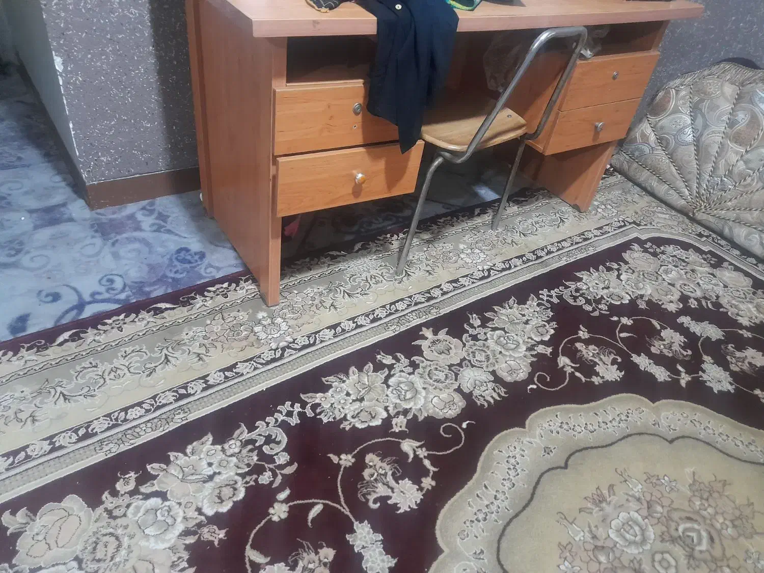 میزکامپیوتر|میز تحریر و کامپیوتر|شیراز, شهرک نیروی انتظامی|دیوار