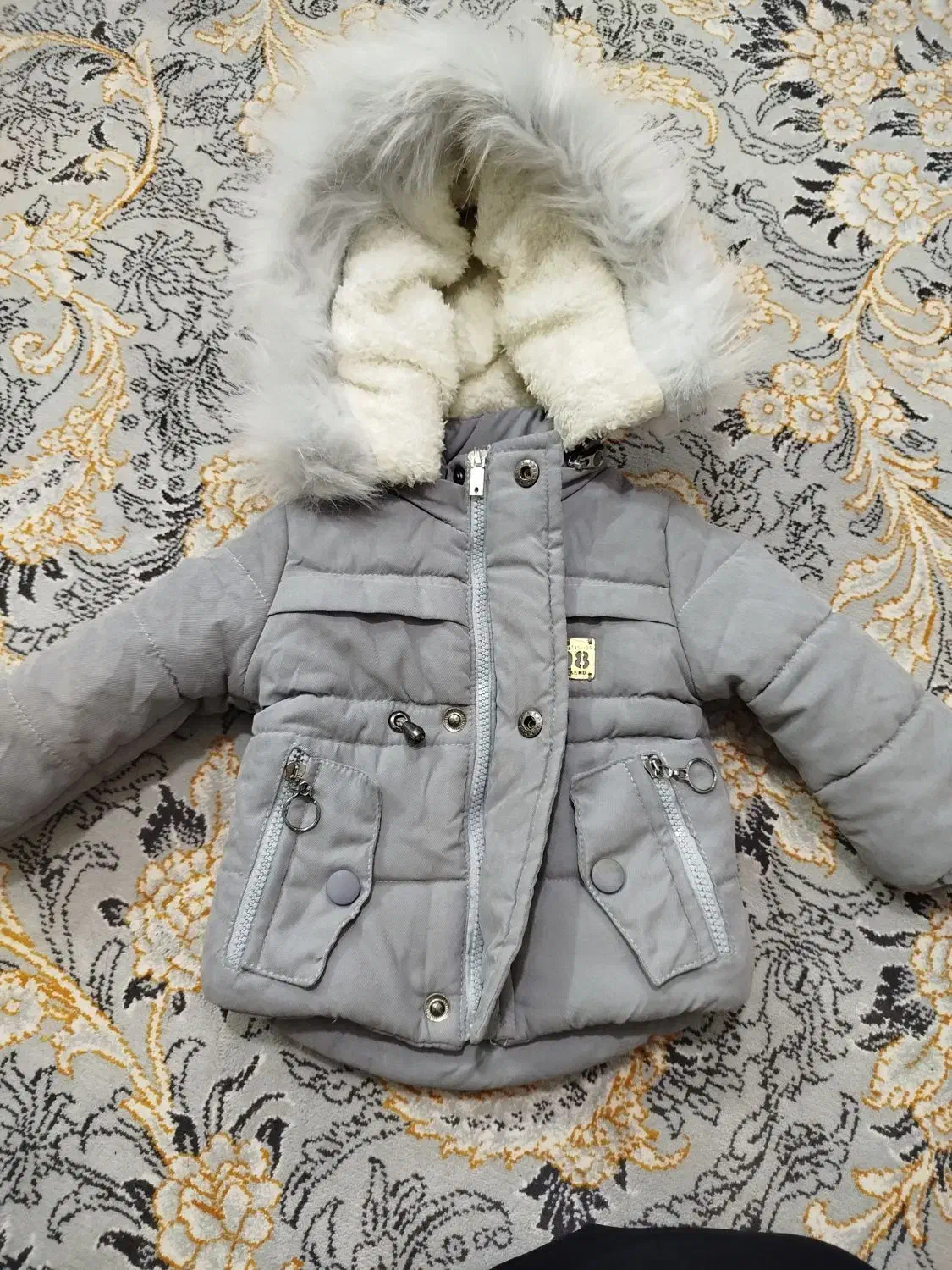 لباس دخترانه|کفش و لباس بچه|مشهد, هفت تیر (نه دره)|دیوار