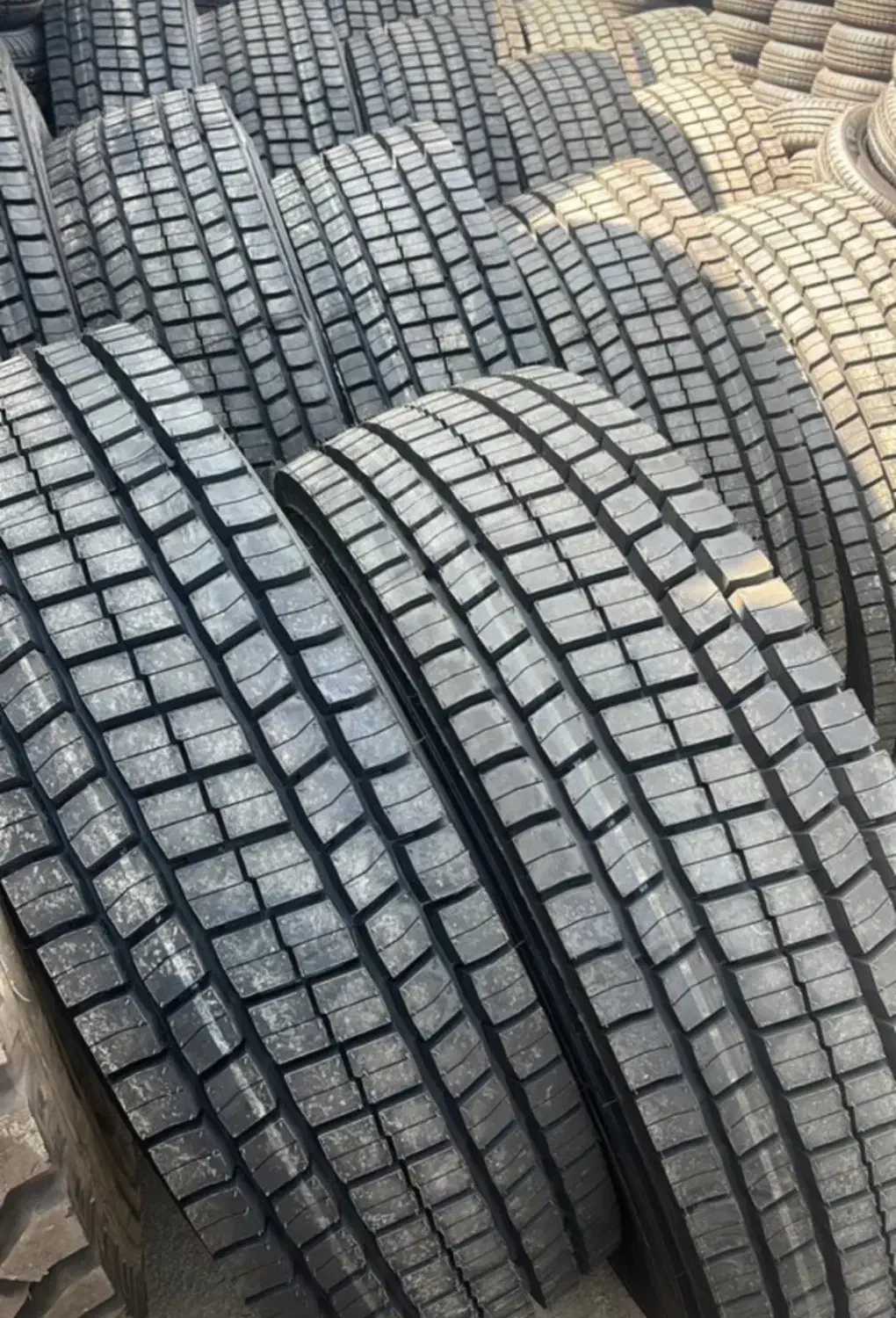 لاستیک رازی درجه ۲ و درجه ۳ گارانتی دار قیمت مناسب|قطعات یدکی و لوازم جانبی|کرج, عظیمیه|دیوار