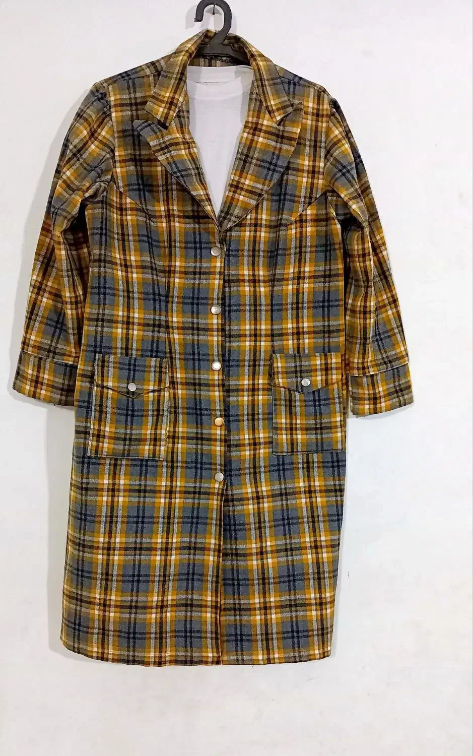 مانتو|لباس|نیشابور, خط کاشمر|دیوار