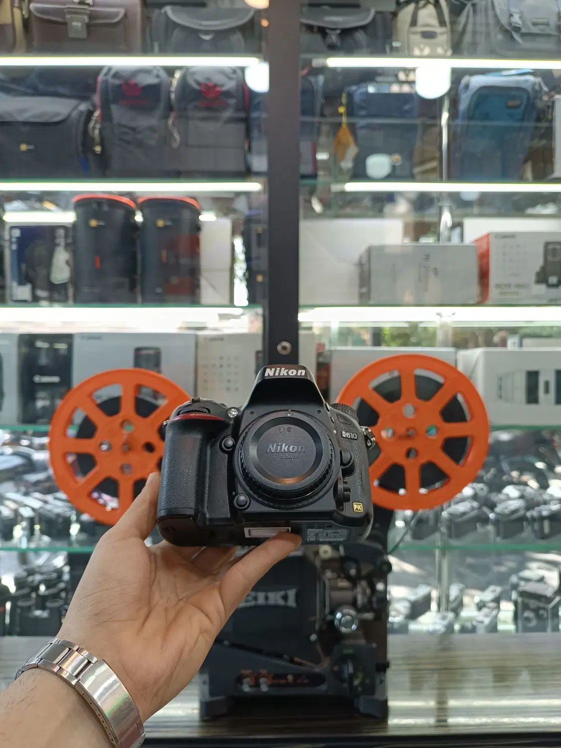 Nikon D610|دوربین عکاسی و فیلم‌برداری|تهران, پامنار|دیوار