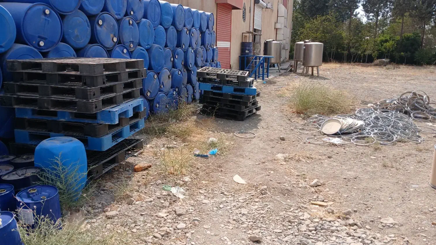 بشکه پلاستیکی ۲۲۰ لیتری|ظروف نگهدارنده، پلاستیکی، یکبارمصرف|محمدشهر, عباس آباد|دیوار