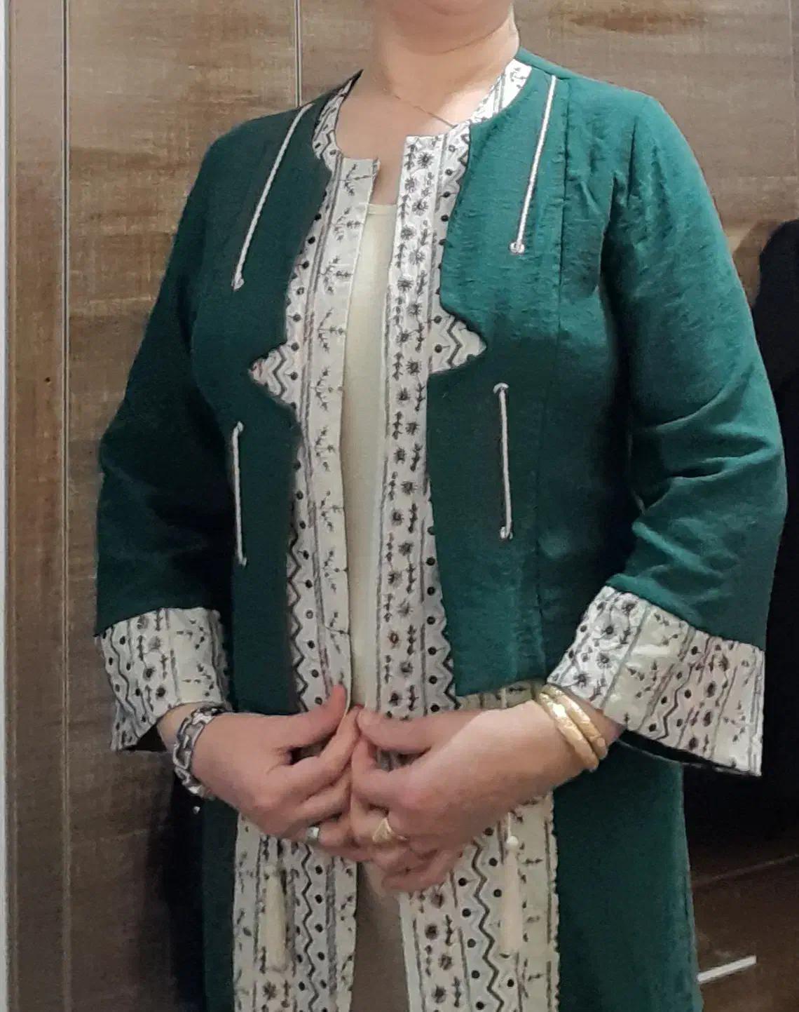 مانتو شیک و زیبا|لباس|رشت, پیله داربن|دیوار