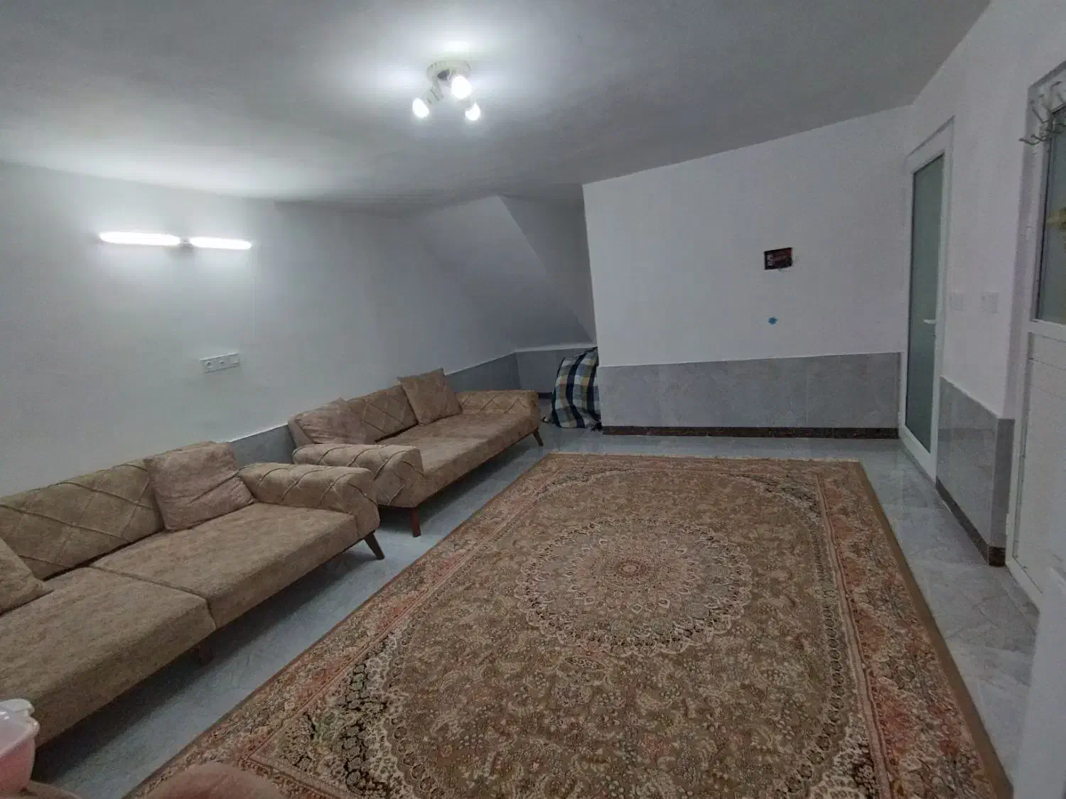 اجاره سوئیت راه جدا نزدیک ساحل روزانه و ماهانه|اجارهٔ کوتاه‌مدت آپارتمان و سوئیت|رودسر, |دیوار