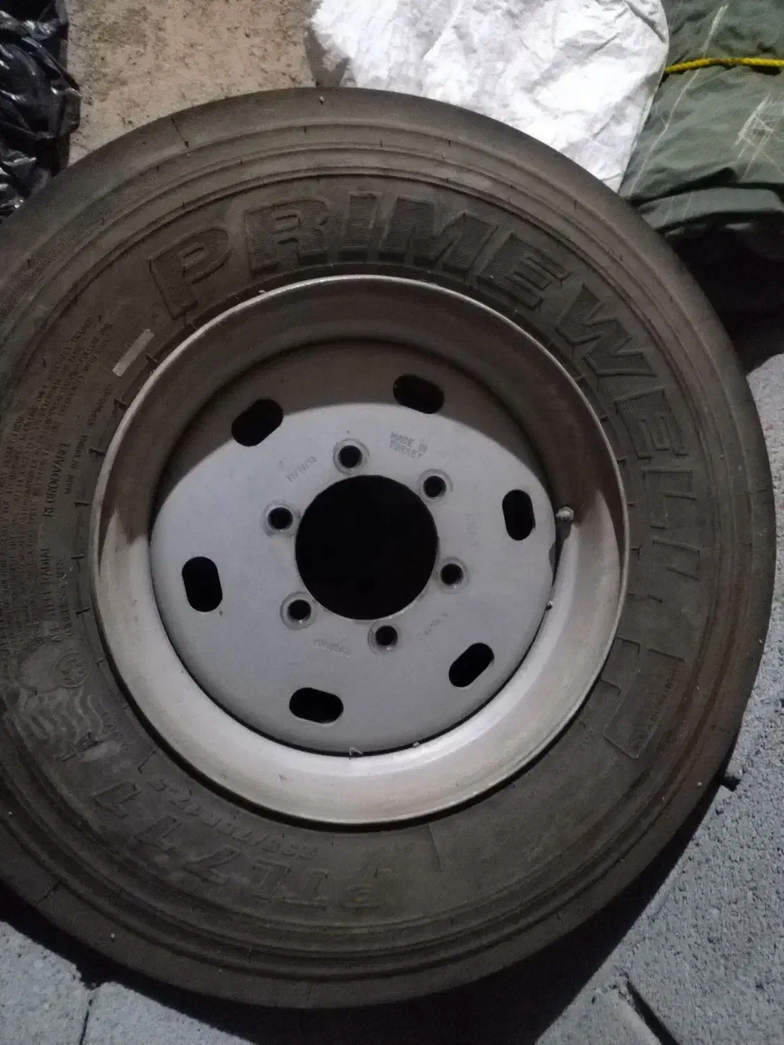 لاستیک تیوبلس پرامویل رینگ ترک اصل|قطعات یدکی و لوازم جانبی|دهاقان, |دیوار