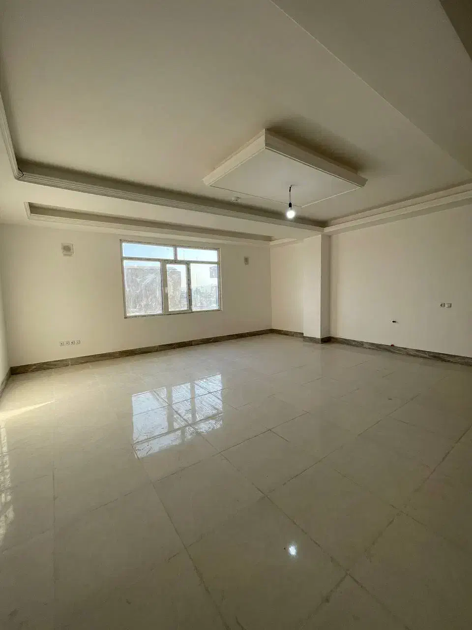 فروش واحد۱۱۵ متری ۳ خواب/حدیق|فروش آپارتمان|زرندیه, |دیوار