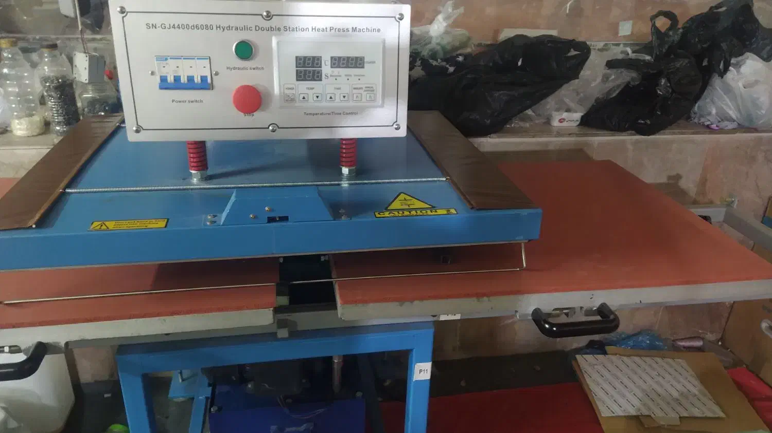 دستگاه پرس حرارتی نگین و چاپ چینی مارک سیلور هست|ماشینآلات صنعتی|مشهد, نکاح|دیوار