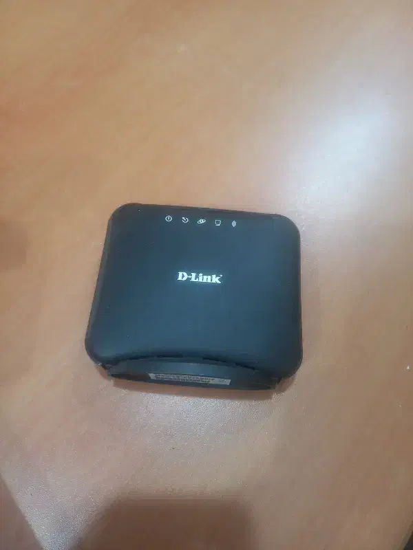 مودم D-link و zy-XEL|مودم و تجهیزات شبکه|مشهد, امامیه (شهرک غرب)|دیوار