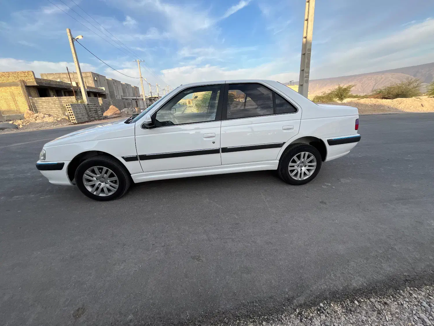 پارس سال نیمه سفارشی ۴۰۱گاز سیمی|خودرو سواری و وانت|بستک, |دیوار