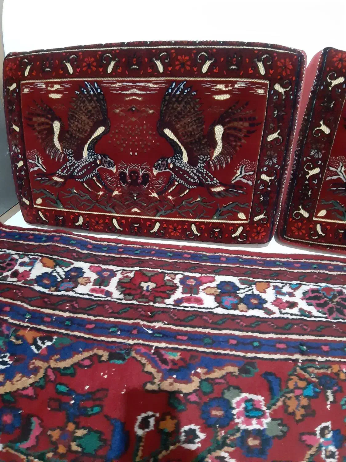 یک جفت پشتی|پشتی|تبریز, |دیوار