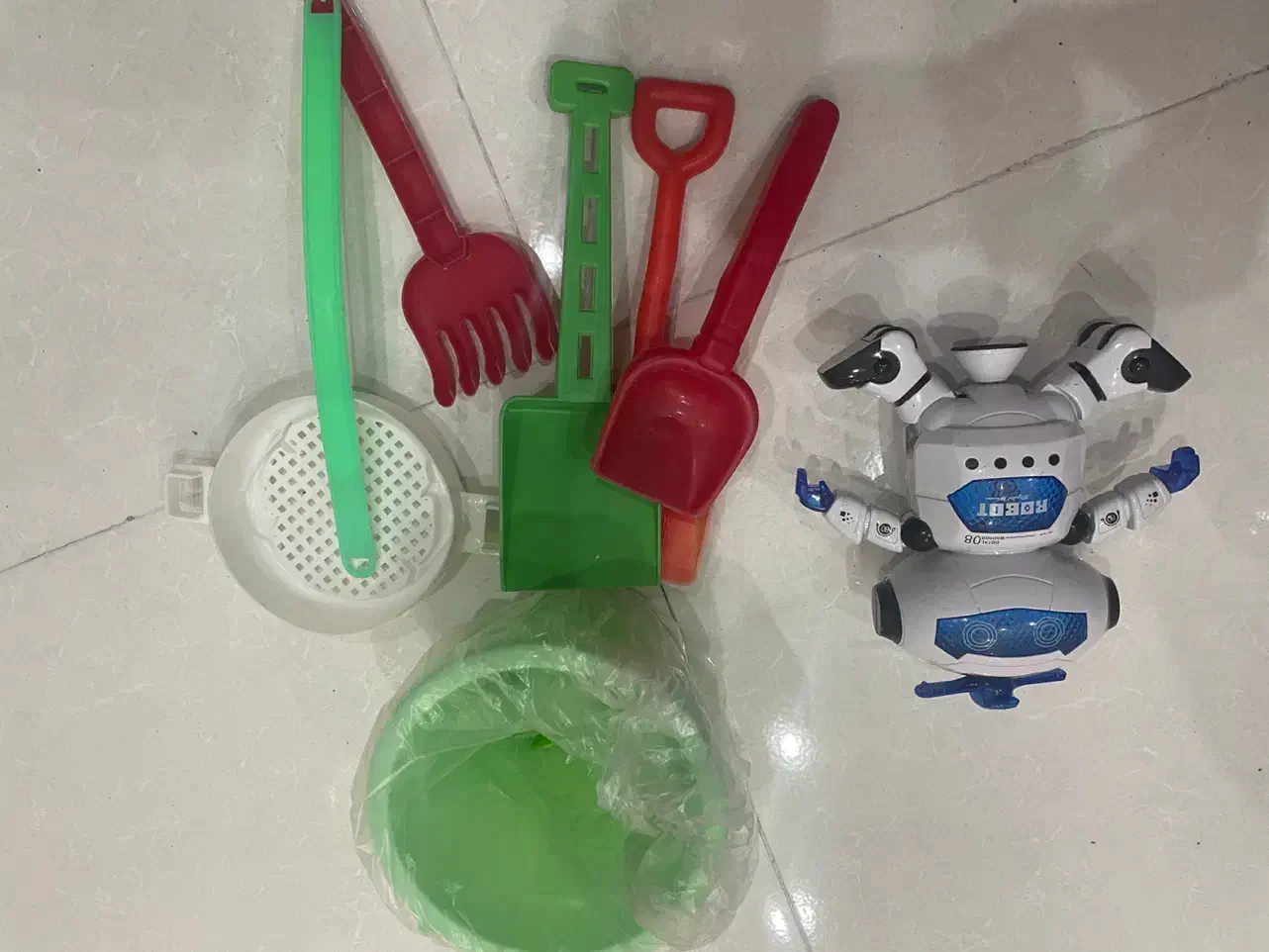 اسباب بازی|اسباب‌‌بازی|سمنان, |دیوار