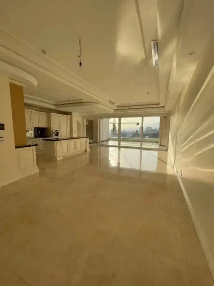 ۱۷۵متر / دو پارکینگ /شمالی رو خیابان|فروش آپارتمان|کرج, گوهردشت|دیوار