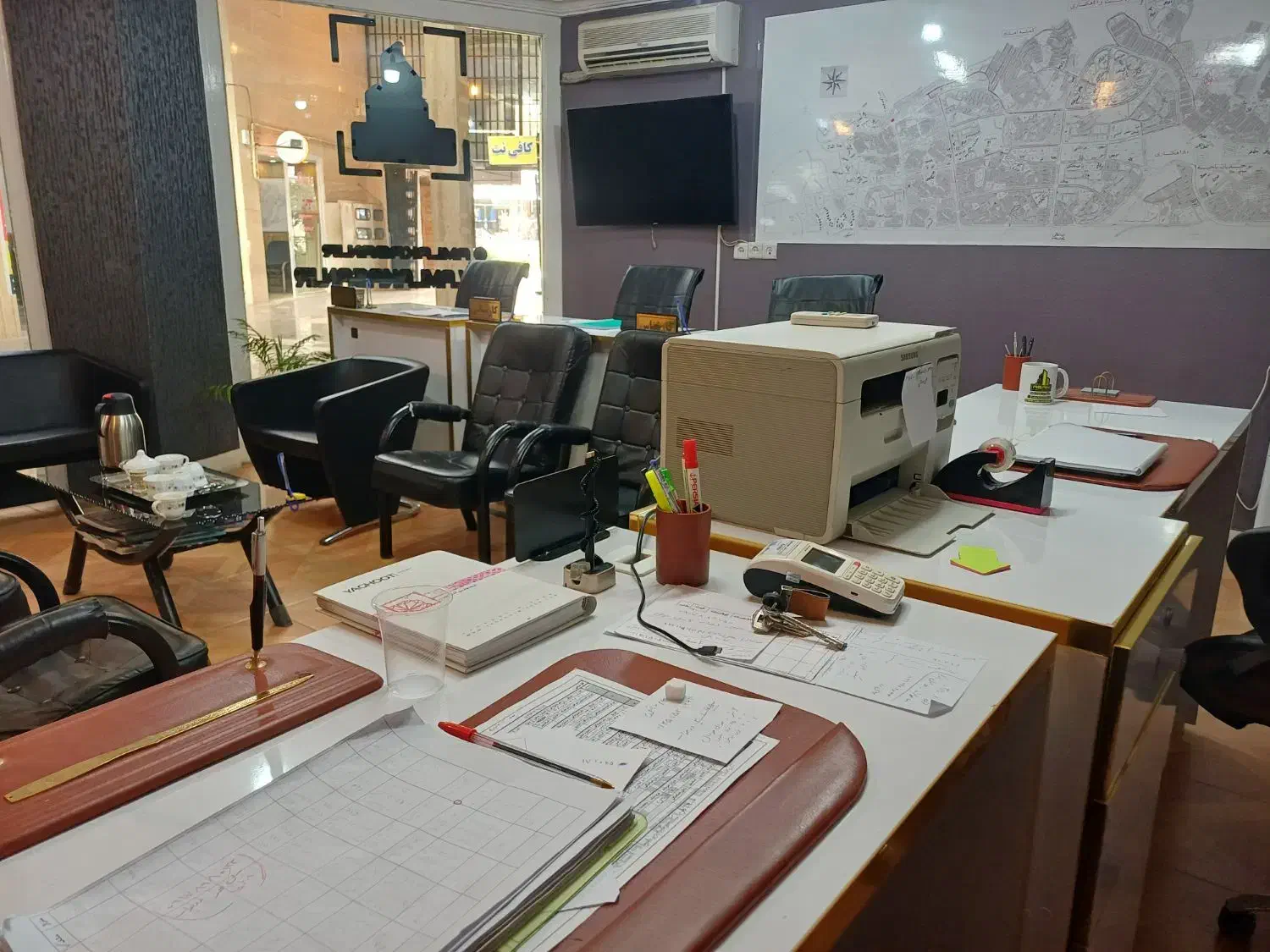 استخدام مشاور در دفتر املاک|استخدام اداری و مدیریت|صدرا-فارس, فاز ۱|دیوار