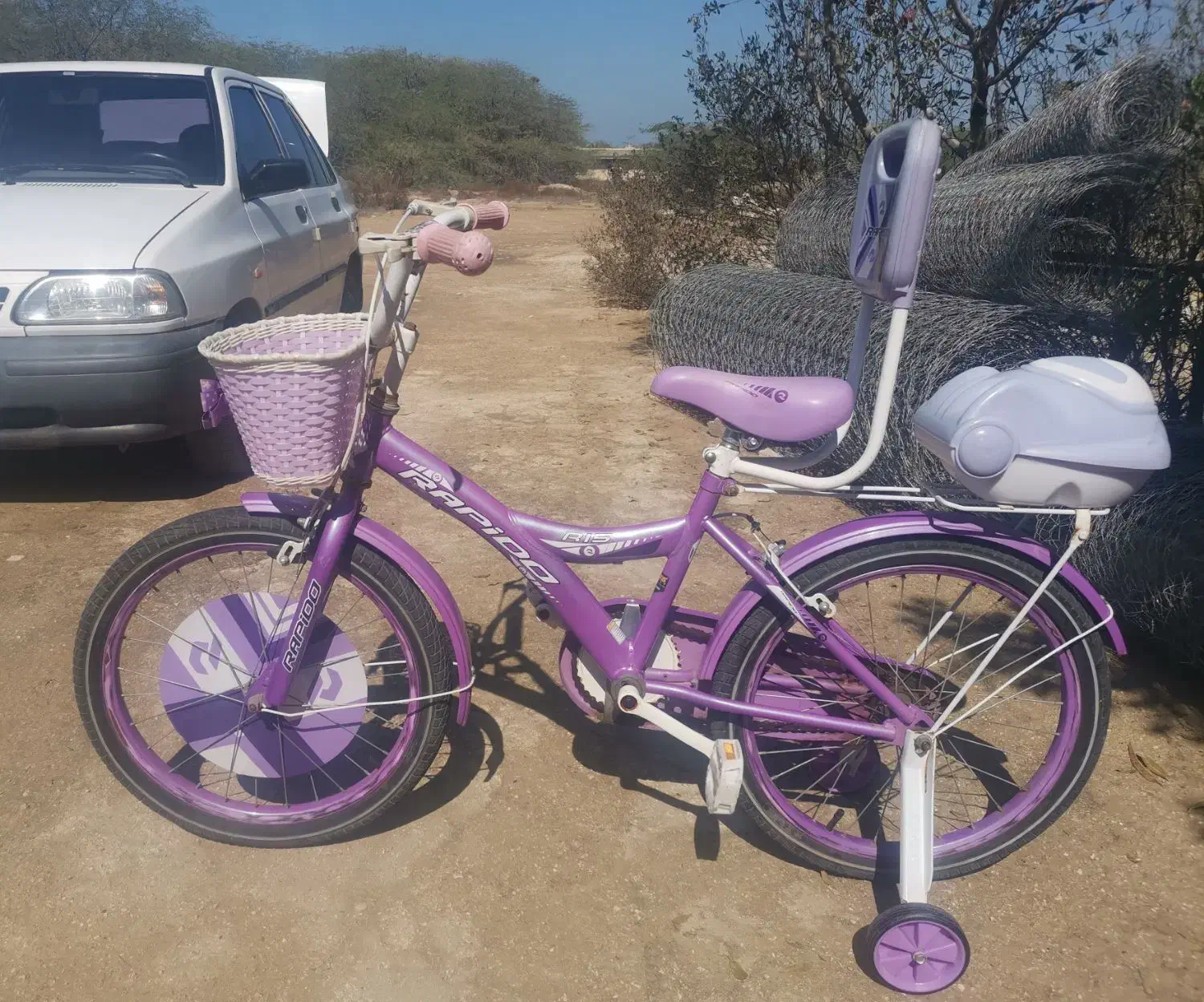 دوچرخه دخترانه تمیز و سالم|دوچرخه، اسکیت، اسکوتر|قم, قلعه کامکار|دیوار