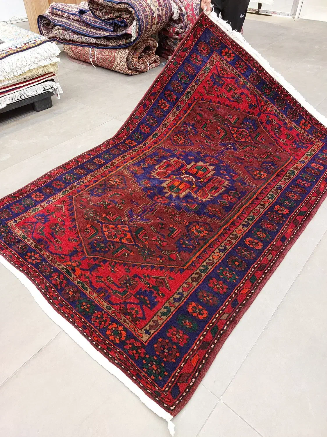 فرش دستباف (بساک)۳متری خمسه پرز ۲ سانت|فرش|مشکیندشت, |دیوار