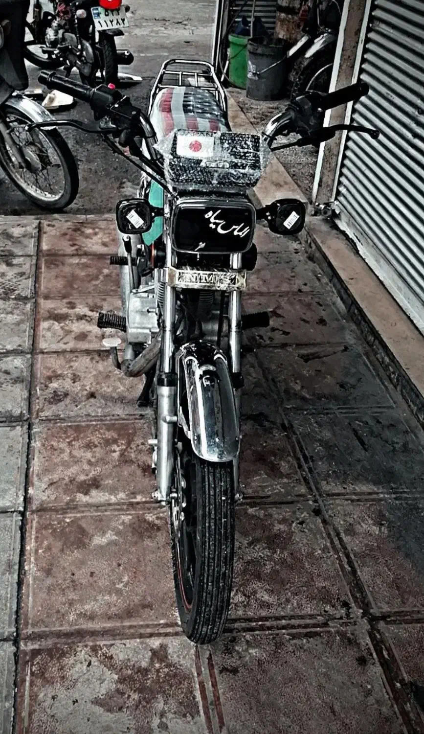 پرواز 200 مدل 1402|موتورسیکلت|بروجرد, |دیوار