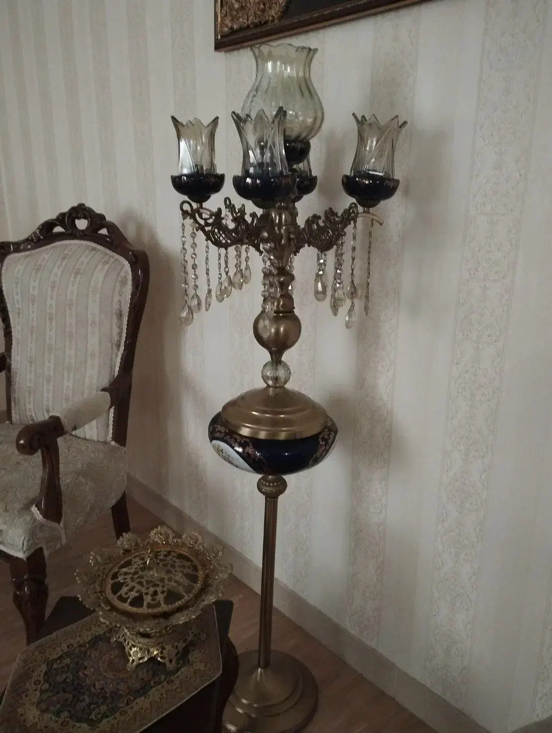 لوستر ایستاده|لوستر و چراغ آویز|اردبیل, |دیوار