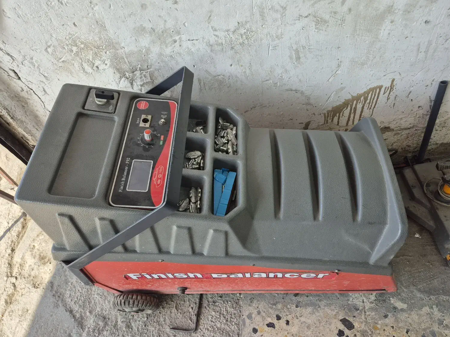 فروش دستگاه بالانس درجا روکار|فروشگاه و مغازه|اهواز, چهارصد دستگاه|دیوار