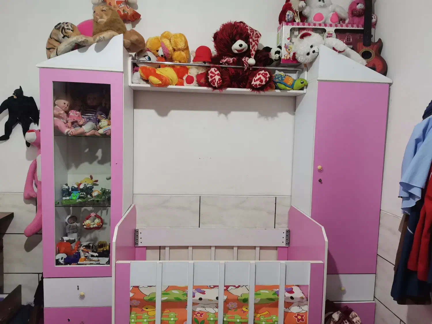 سرویس تخت و کمد بچگانه|تخت و سرویس خواب|شیراز, کوشک میدان|دیوار