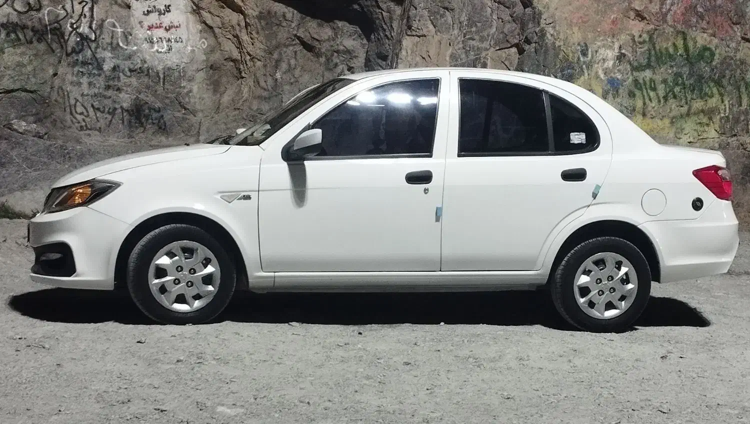 ساینا 1402|خودرو سواری و وانت|بیرجند, |دیوار