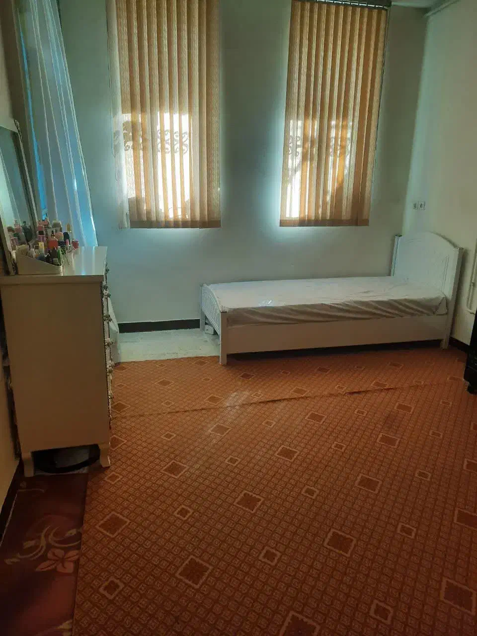 رهن و اجاره واحد مسکونی خیابان تختی شهرک امام|اجارهٔ آپارتمان|بروجرد, |دیوار