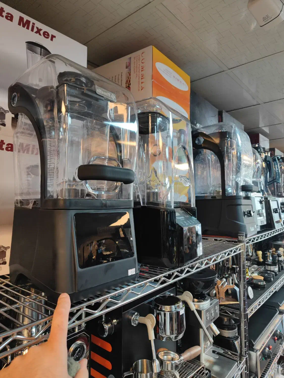 بلندر میکسر مخلوط کن کاوردار آلفامیکس سایلنت|کافیشاپ و رستوران|اندیشه, شهرک کوثر|دیوار