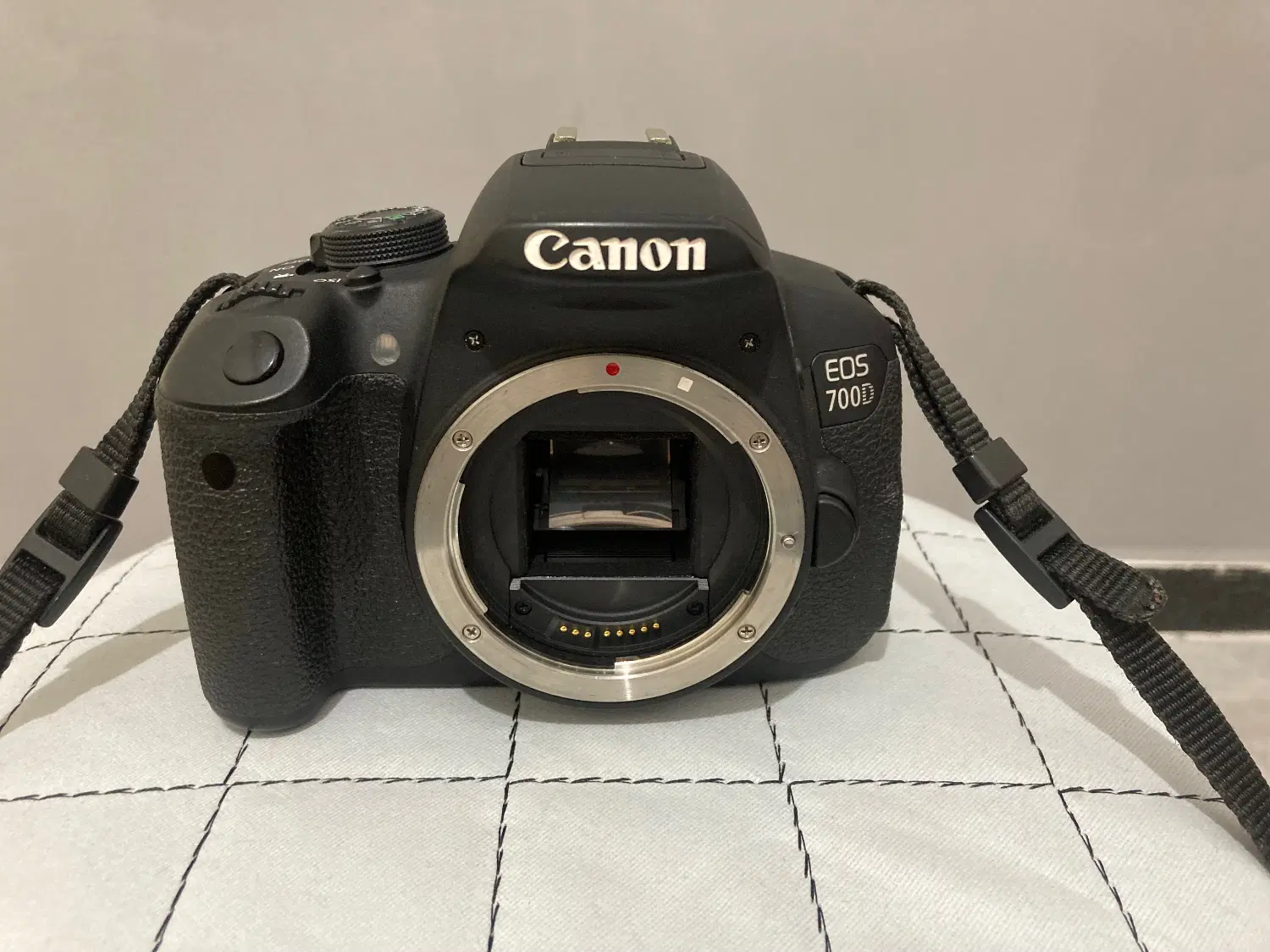 700D canon|دوربین عکاسی و فیلم‌برداری|رشت, کوی مهر|دیوار