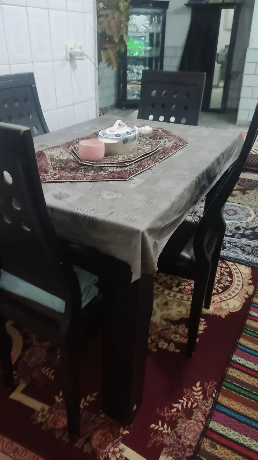 میزغذاخوری|میز و صندلی غذاخوری|ساوه, |دیوار