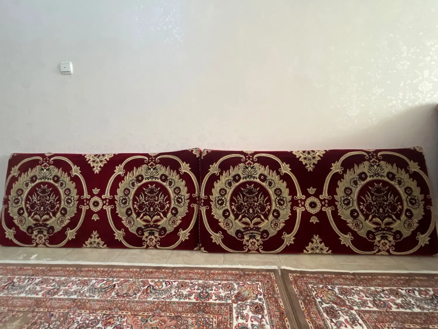 پشتی|پشتی|زنجان, |دیوار
