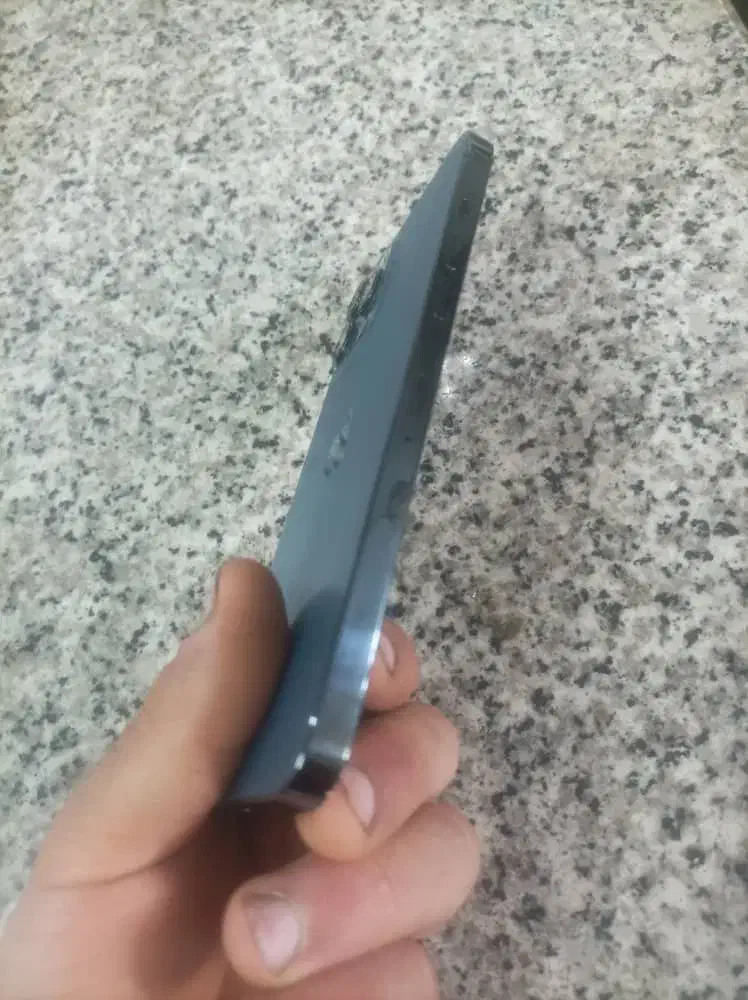 ایفون|موبایل|شیراز, قلعه نو|دیوار