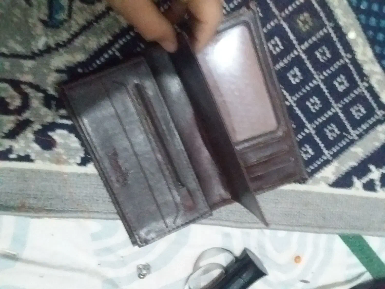 کیف وچراغ|کیف، کفش، کمربند|قم, ولیعصر|دیوار