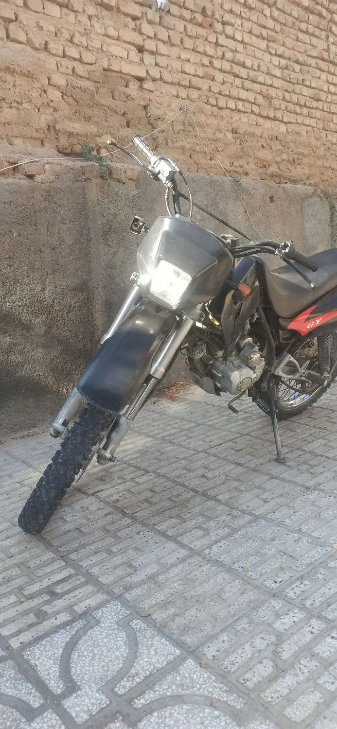 تریل پیشرو 200|موتورسیکلت|اسفراین, |دیوار