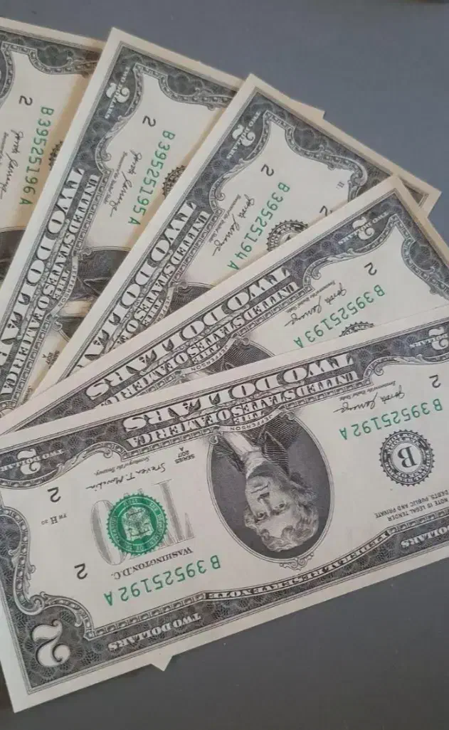 پنج عدد دو دلاری سریال پشت هم کیفیت ۱۰۰درصد|کلکسیون سکه، تمبر، اسکناس|تهران, فلسطین (میدان انقلاب)|دیوار