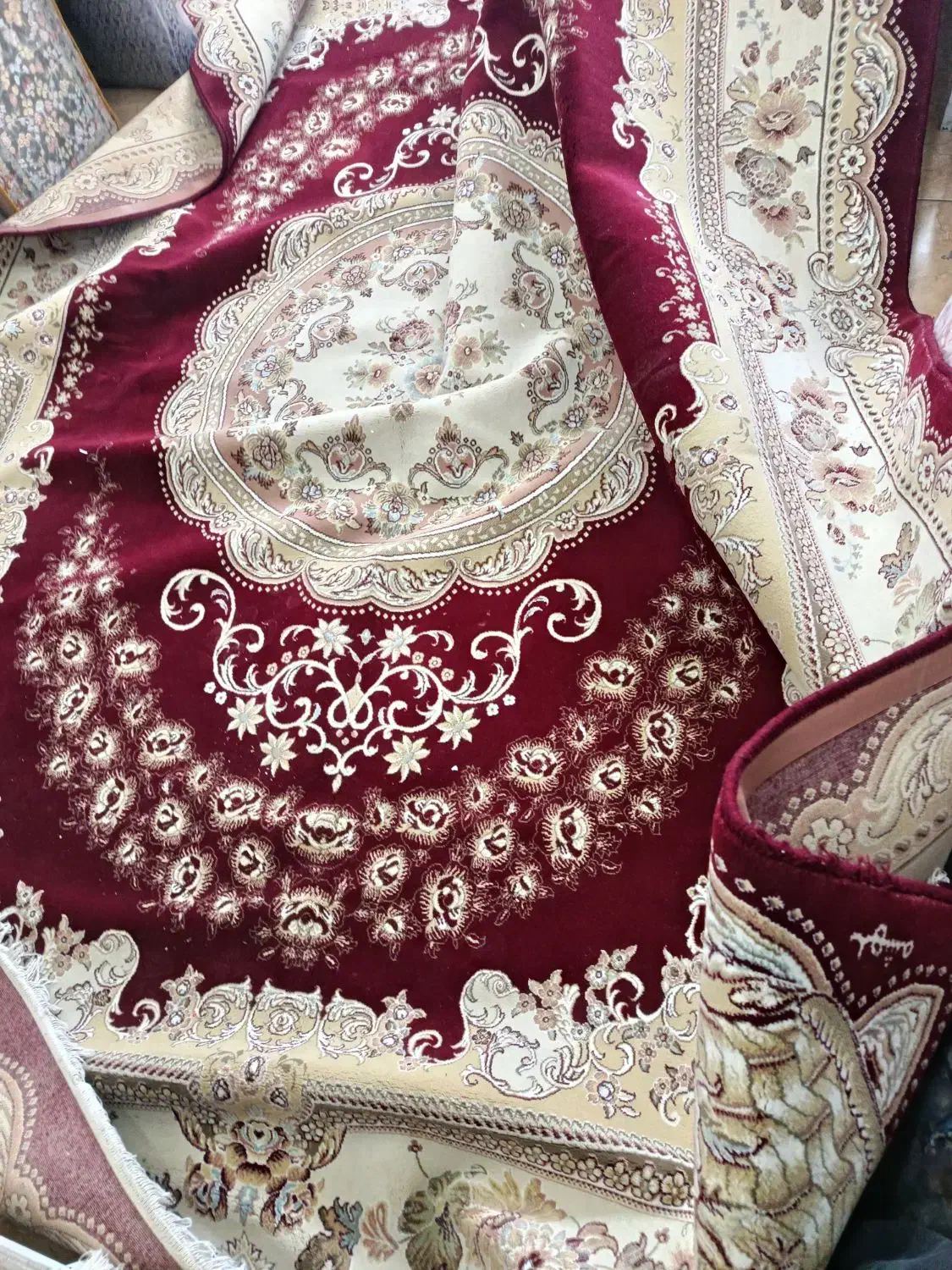 فرش دست دوم|فرش|کاشان, راوند|دیوار