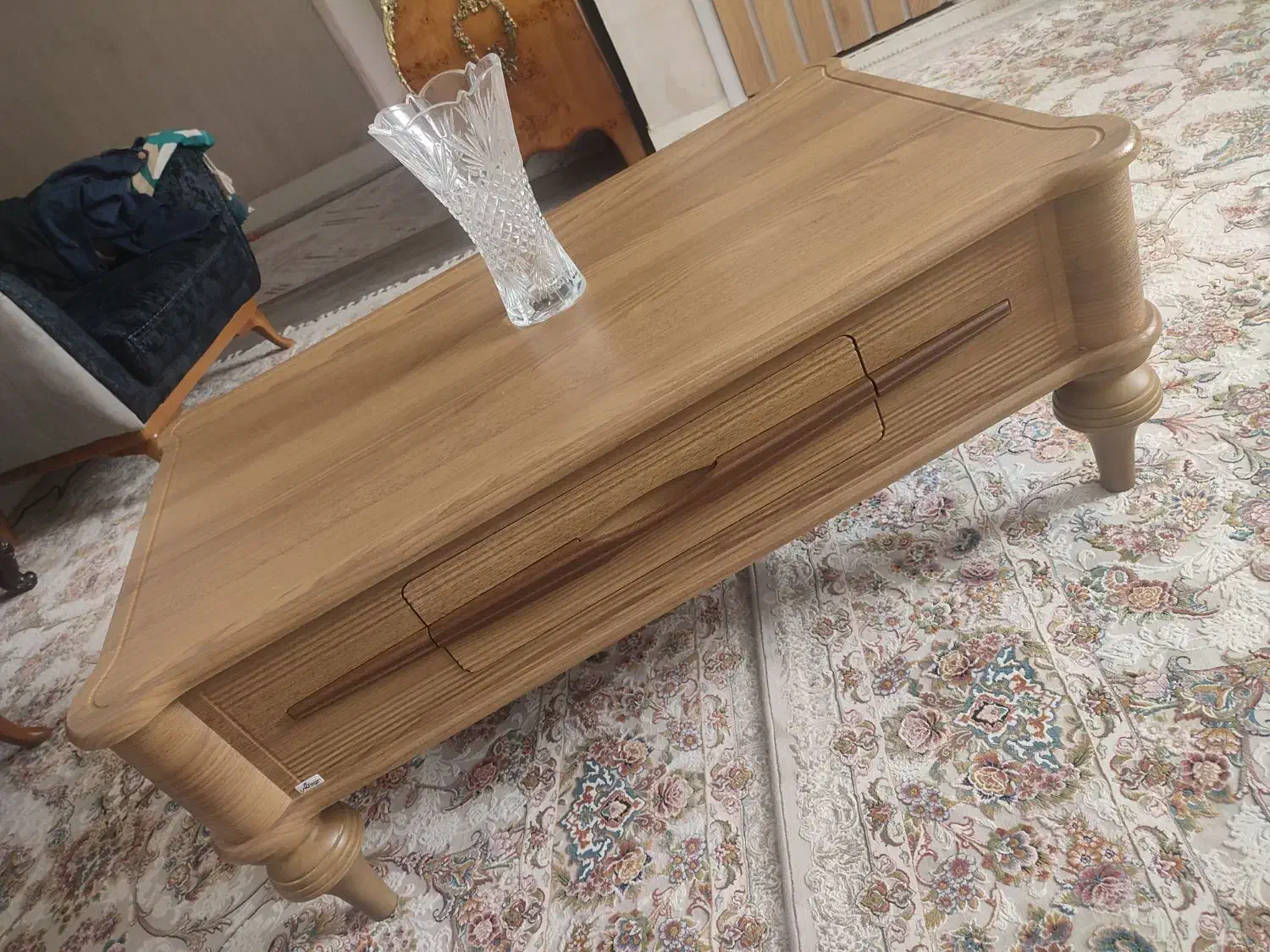 جلو مبلی|مبلمان خانگی و میز عسلی|خوی, |دیوار