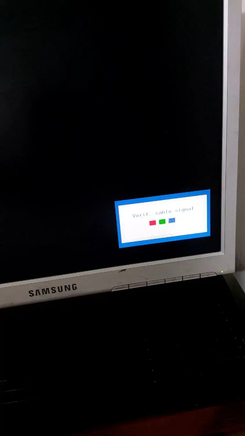 مانیتور سامسونگ ۱۷ اینج|قطعات و لوازم جانبی رایانه|رشت, ولکس|دیوار